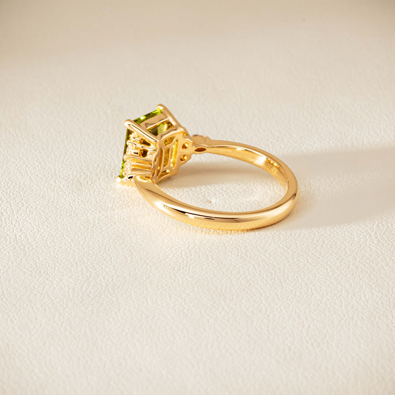 18ct Yellow Gold 2.20ct Peridot & Diamond Oriana Ring