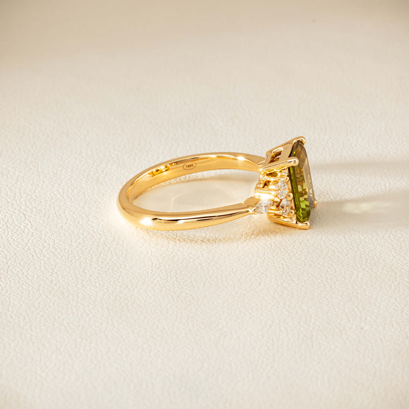18ct Yellow Gold 2.20ct Peridot & Diamond Oriana Ring