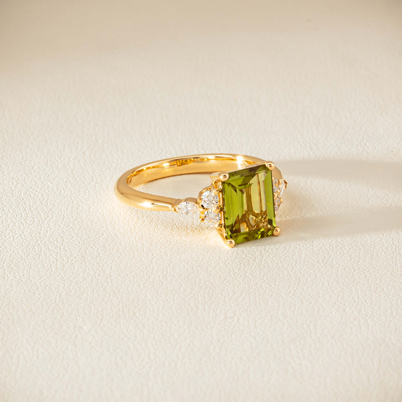 18ct Yellow Gold 2.20ct Peridot & Diamond Oriana Ring
