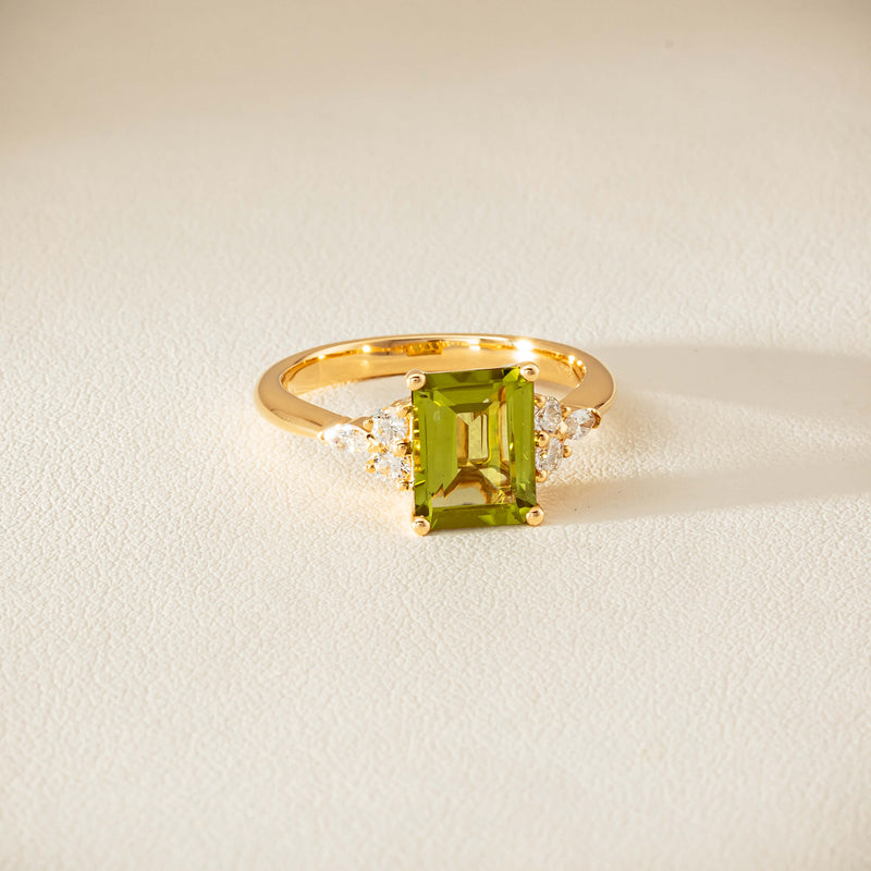 18ct Yellow Gold 2.20ct Peridot & Diamond Oriana Ring