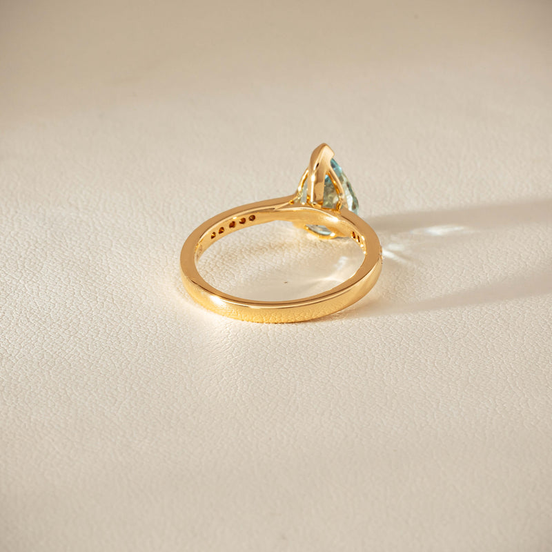18ct Yellow Gold 1.78ct Aquamarine & Diamond Zenith Ring - Ring - Walker & Hall