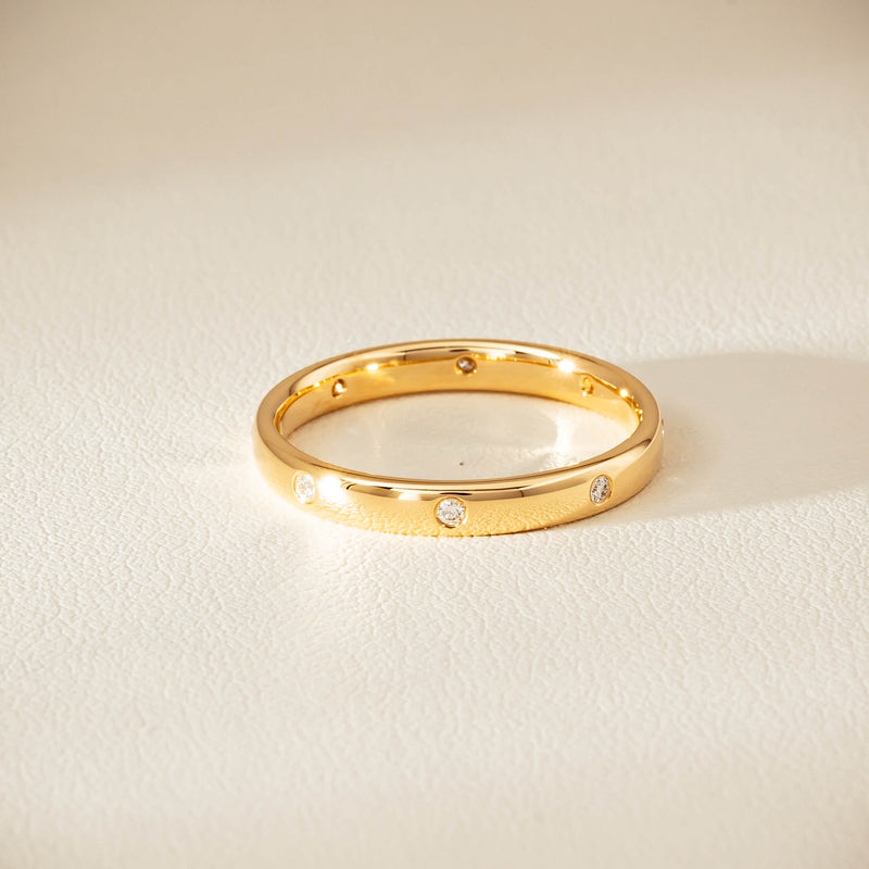 18ct Yellow Gold Diamond Lucky Band - Ring - Walker & Hall