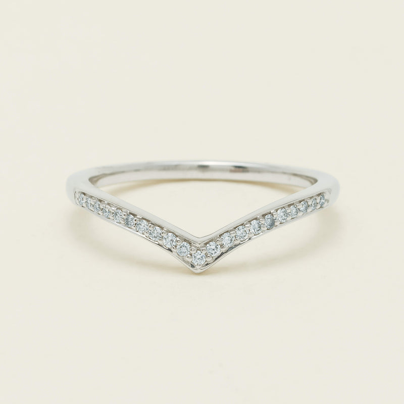 14ct White Gold Diamond Chevron Band