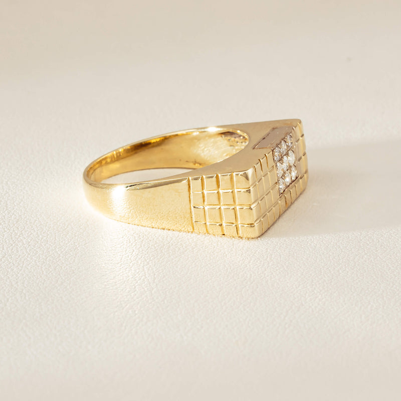 Deja Vu 14ct Yellow Gold .22ct Diamond Signet Ring
