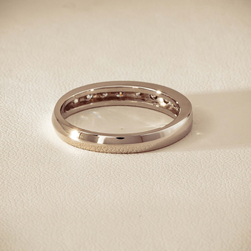 Deja Vu Platinum .80ct Diamond-Set Band - U 1/2