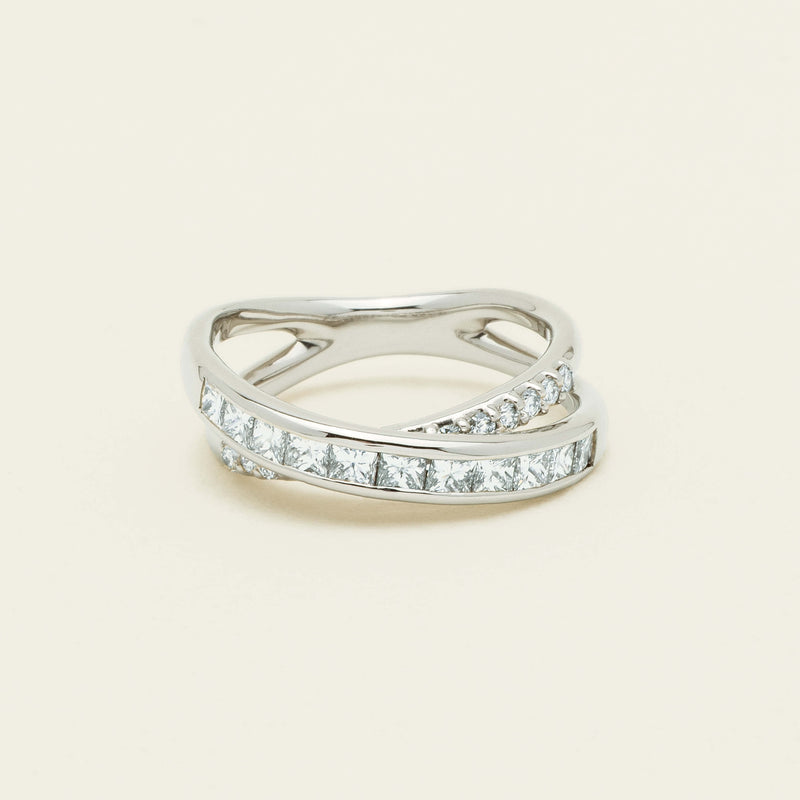 Deja Vu Platinum 1.00ct Diamond Crossover Ring