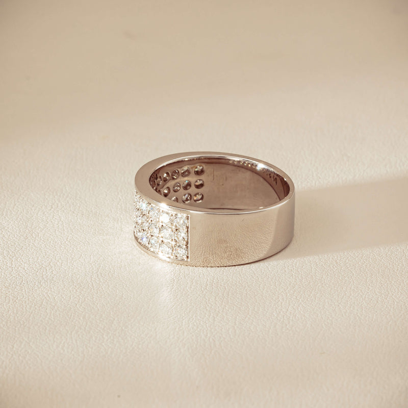 Deja Vu 18ct White Gold 1.75ct Diamond Pave-Set Ring