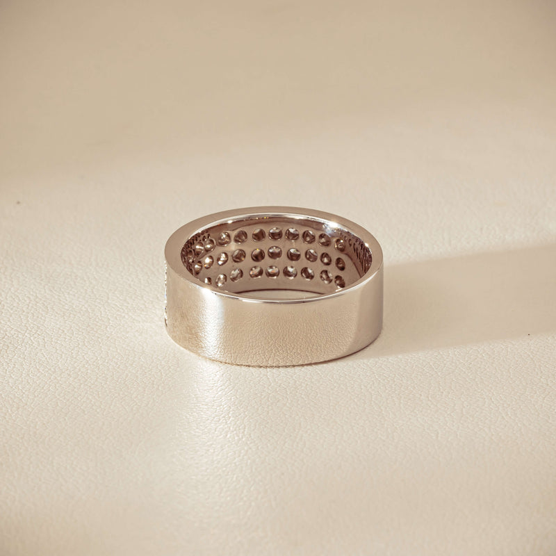 Deja Vu 18ct White Gold 1.75ct Diamond Pave-Set Ring