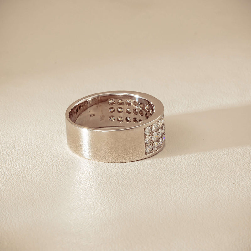 Deja Vu 18ct White Gold 1.75ct Diamond Pave-Set Ring