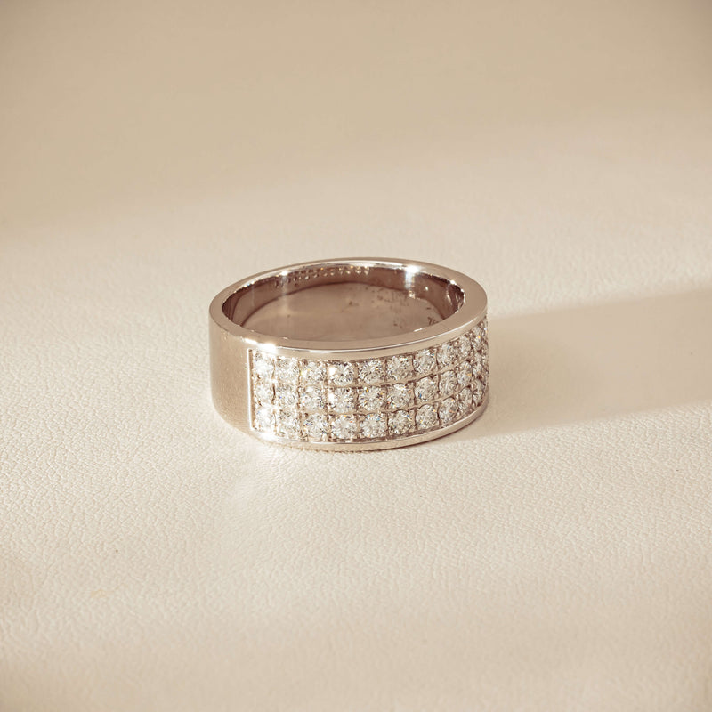 Deja Vu 18ct White Gold 1.75ct Diamond Pave-Set Ring