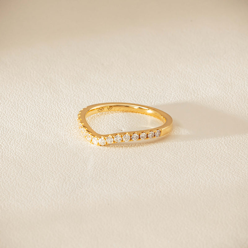 18ct Yellow Gold .30ct Diamond-Set Curved Band