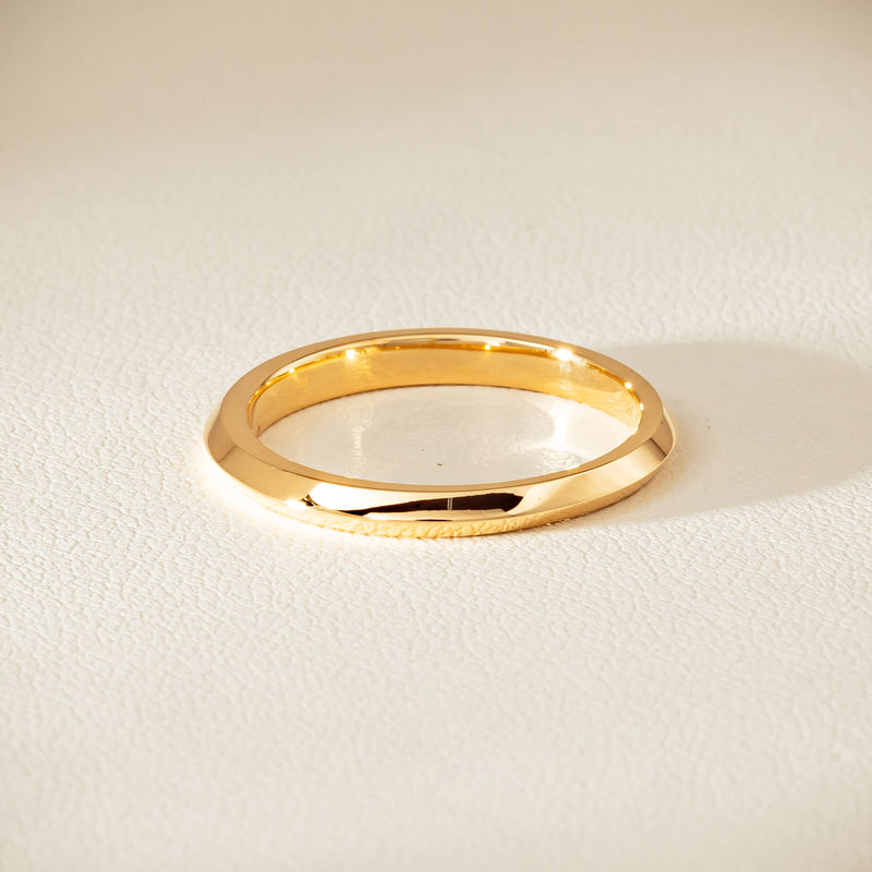 18ct Yellow Gold Venetian Band - Ring - Walker & Hall
