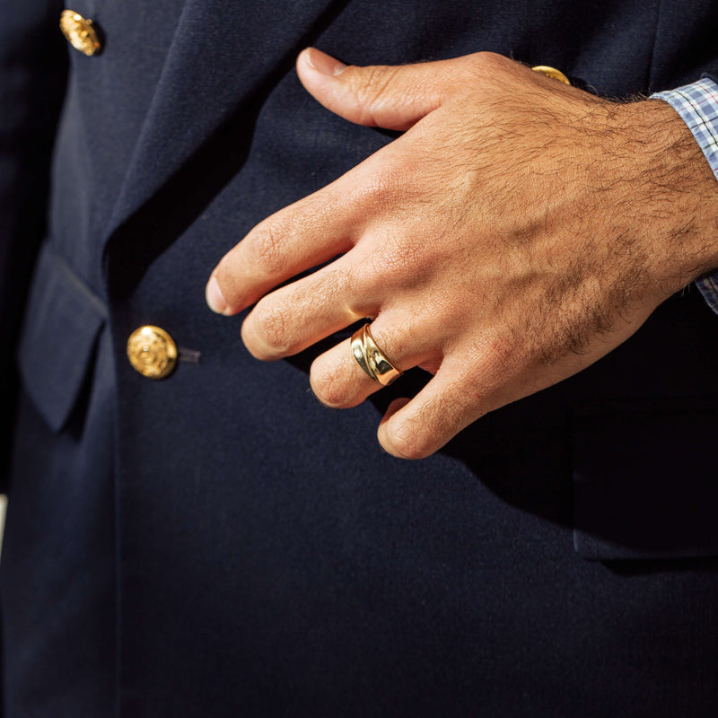 Deja Vu 9ct Bold Twisted Dome Ring