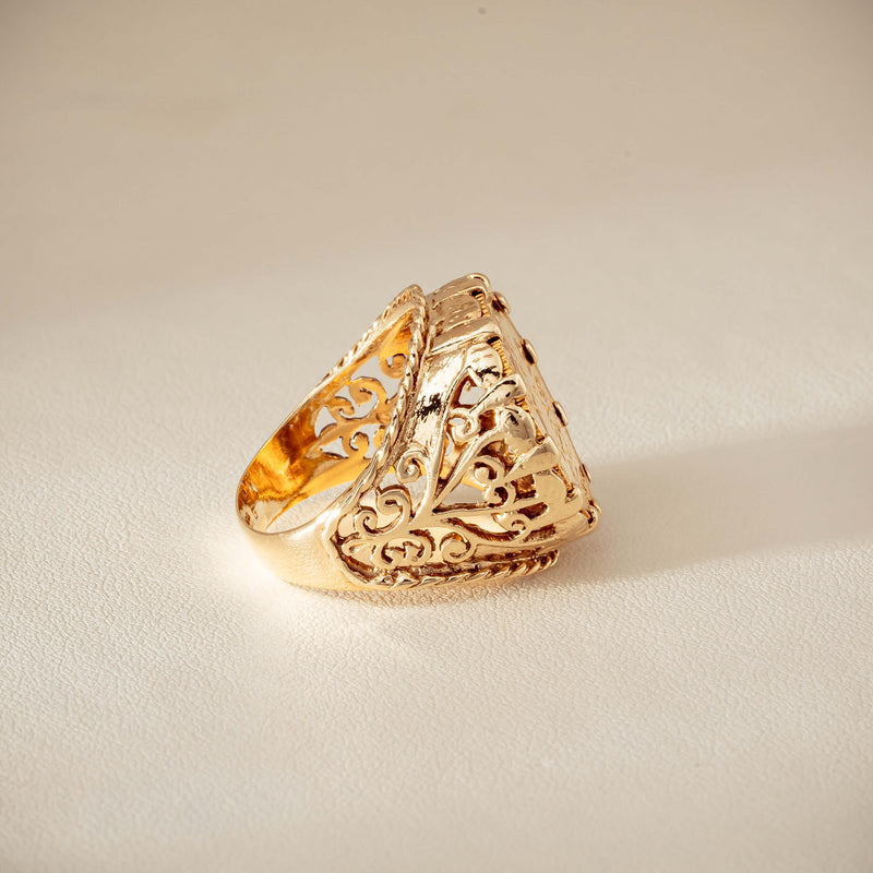 Vintage 9ct Yellow Gold Ring with 22ct Half Sovereign 1973 - Ring - Walker & Hall