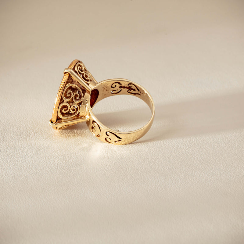 Vintage 9ct Yellow Gold Ring with 22ct Full Sovereign 1968 - Ring - Walker & Hall