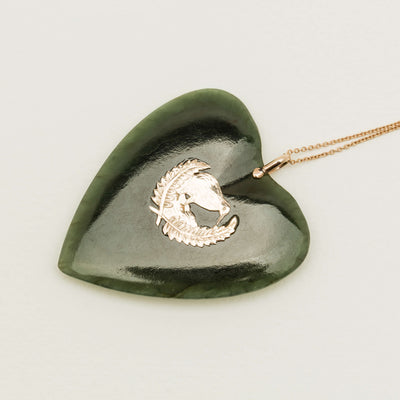 Vintage 9ct Yellow Gold Greenstone Heart With Kiwi Pendant - Necklace - Walker & Hall