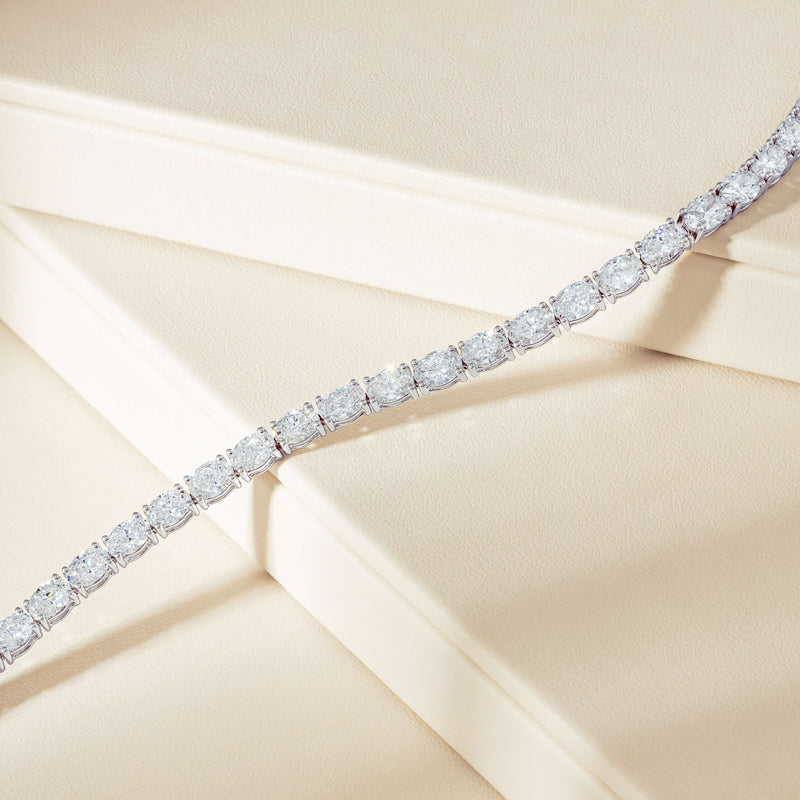 18ct White Gold 14.62ct Oval Diamond Panorama Bracelet - Bracelet - Walker & Hall