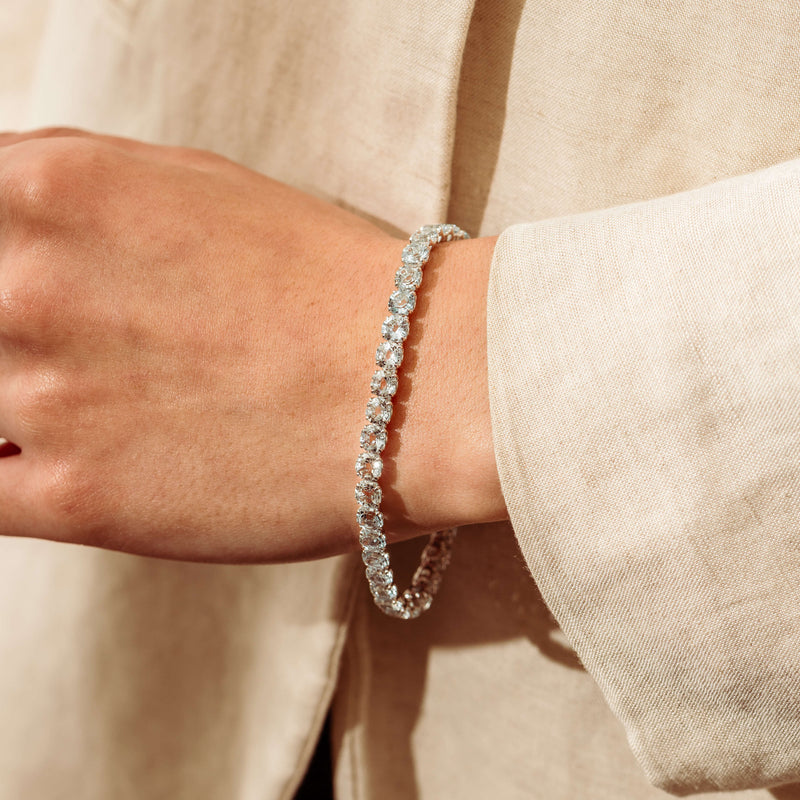18ct White Gold 19.01ct Aquamarine Octavia Tennis Bracelet - Bracelet - Walker & Hall