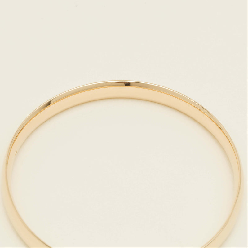 9ct Yellow Gold 8mm Bangle - Bracelet - Walker & Hall
