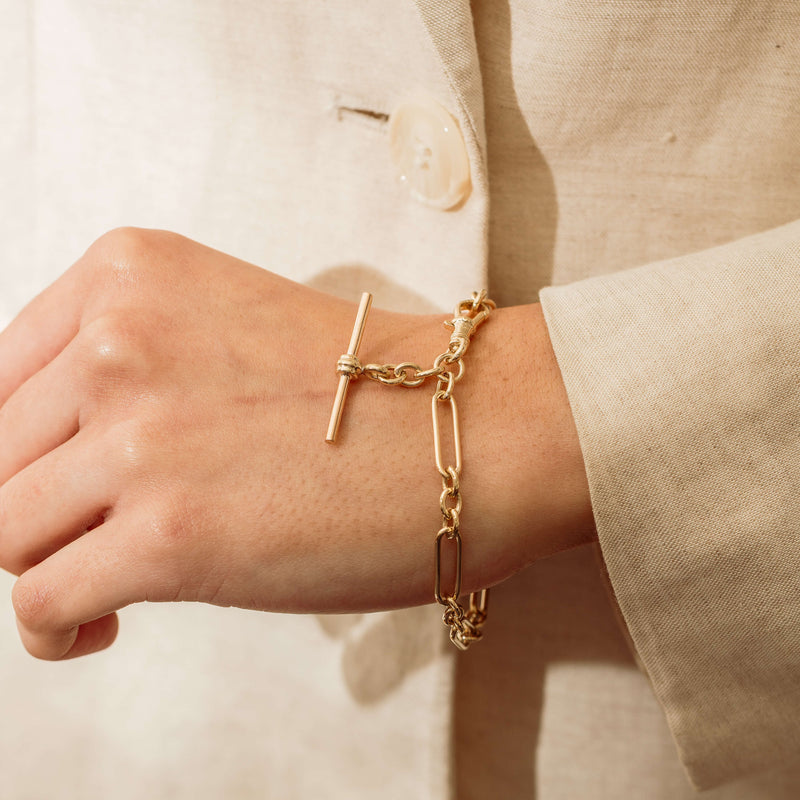 Deja Vu 9ct Yellow Gold Paperclip Fob Bracelet
