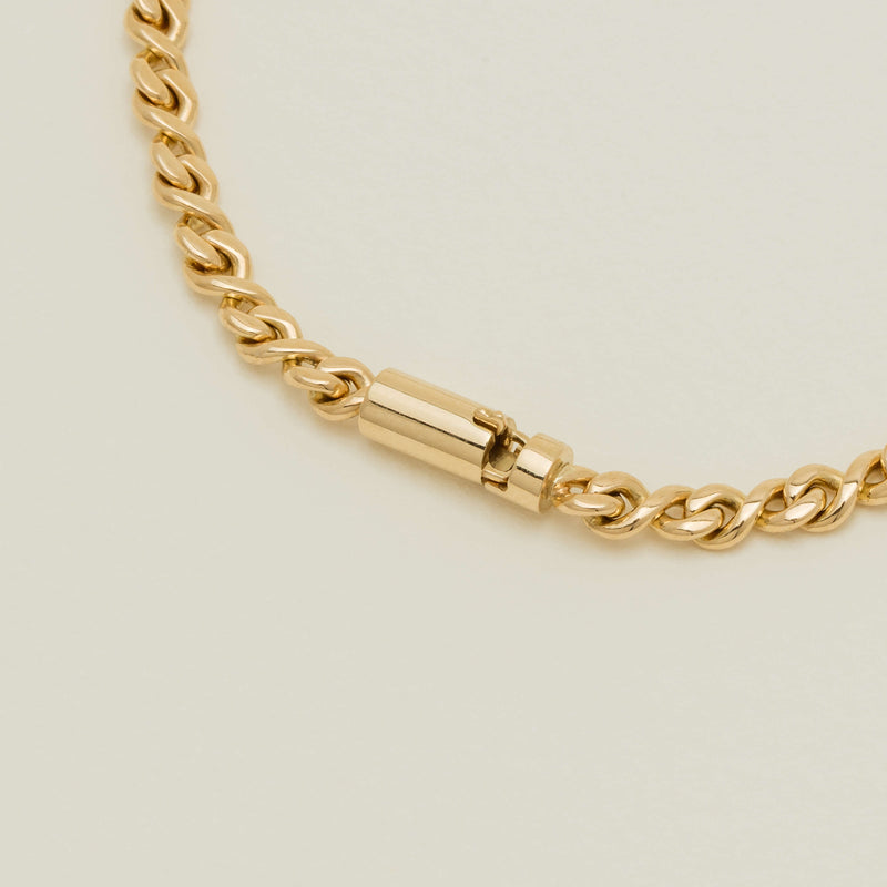 Deja Vu 18ct Yellow Gold Figure-8 Bracelet 23cm
