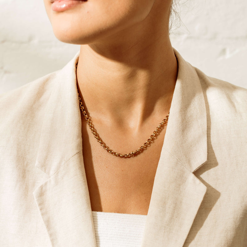 Deja Vu 9ct Yellow Gold Round Link Belcher Chain Necklace - Necklace - Walker & Hall