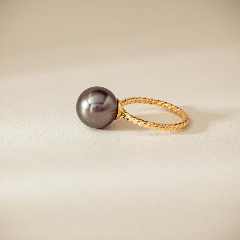 18ct Yellow Gold 12mm Black Pearl Twine Ring - Ring - Walker & Hall