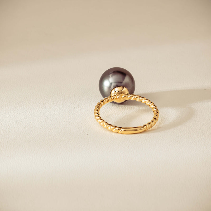18ct Yellow Gold 12mm Black Pearl Twine Ring - Ring - Walker & Hall