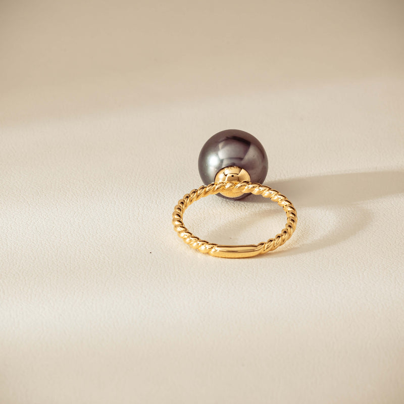 18ct Yellow Gold 12mm Black Pearl Twine Ring - Ring - Walker & Hall