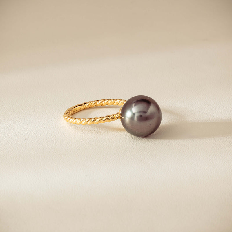 18ct Yellow Gold 12mm Black Pearl Twine Ring - Ring - Walker & Hall