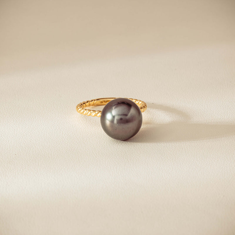 18ct Yellow Gold 12mm Black Pearl Twine Ring - Ring - Walker & Hall