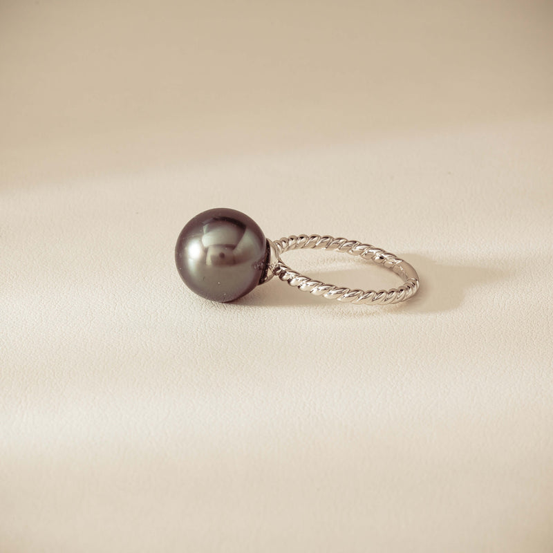 18ct White Gold 12mm Black Pearl Twine Ring - Ring - Walker & Hall