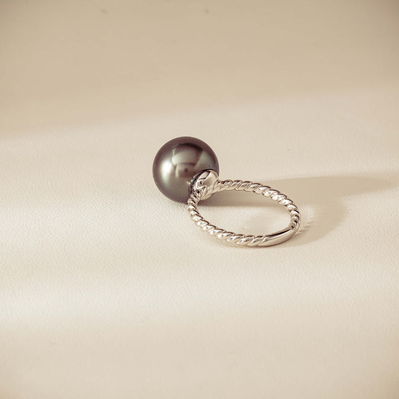 18ct White Gold 12mm Black Pearl Twine Ring - Ring - Walker & Hall