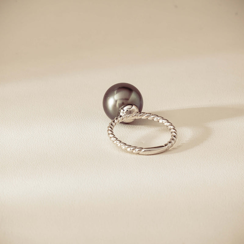 18ct White Gold 12mm Black Pearl Twine Ring - Ring - Walker & Hall