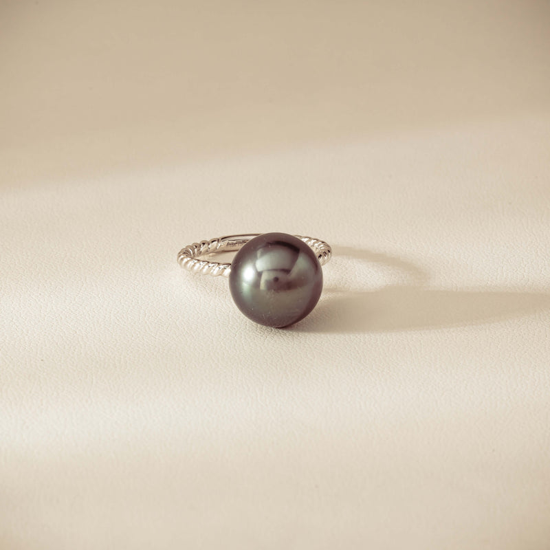 18ct White Gold 12mm Black Pearl Twine Ring - Ring - Walker & Hall