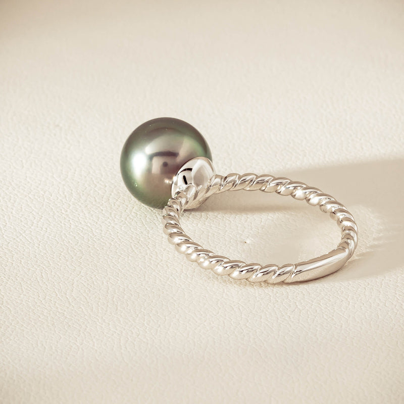 18ct White Gold 10mm Black Pearl Twine Ring - Ring - Walker & Hall
