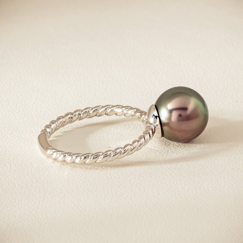 18ct White Gold 10mm Black Pearl Twine Ring - Ring - Walker & Hall