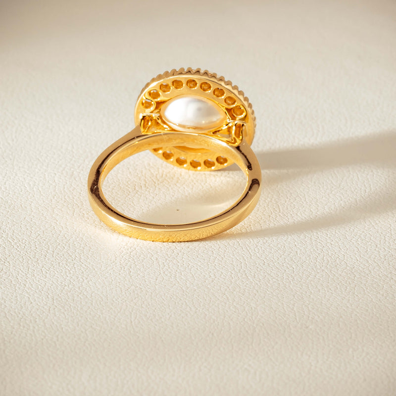 18ct Yellow Gold 9mm South Sea Pearl & Diamond Daisy Ring - Ring - Walker & Hall
