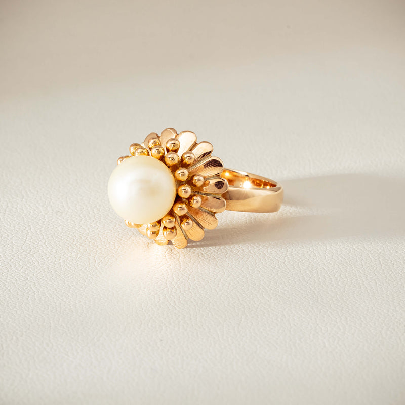 Vintage 14ct Yellow Gold 9mm Akoya Pearl Flower Ring