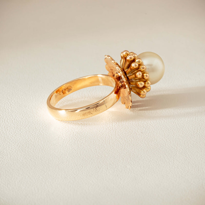 Vintage 14ct Yellow Gold 9mm Akoya Pearl Flower Ring