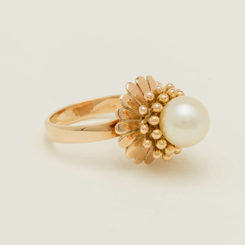 Vintage 14ct Yellow Gold 9mm Akoya Pearl Flower Ring
