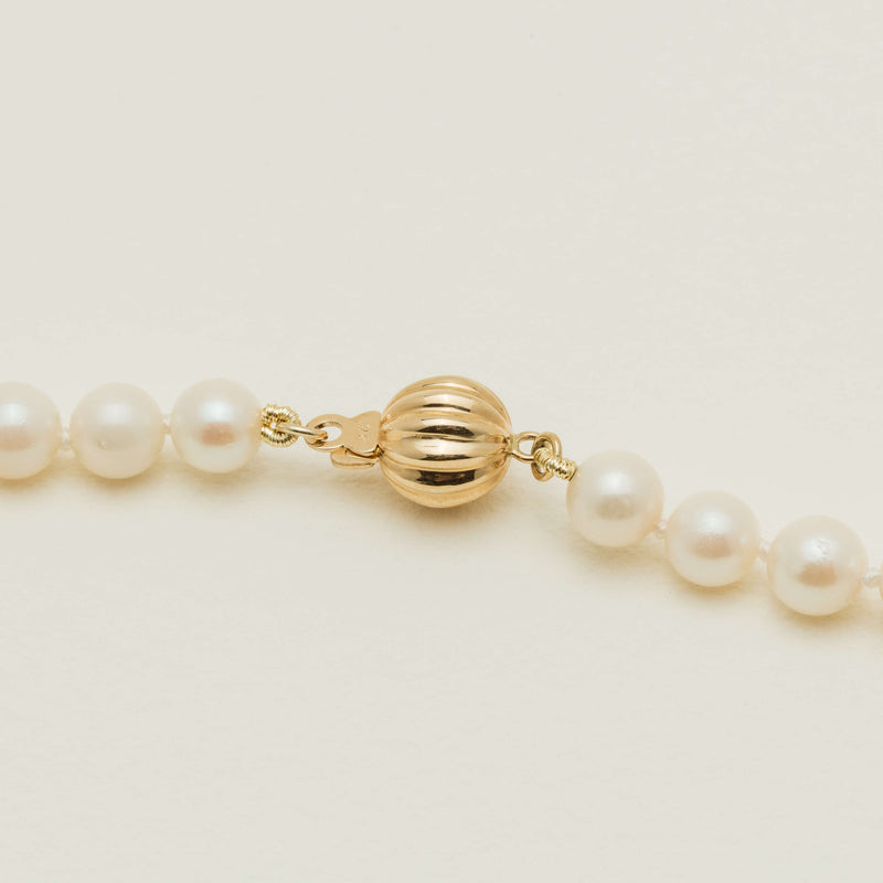 Deja Vu 9ct Yellow Gold 5.5-6mm Akoya Pearl Strand 46cm