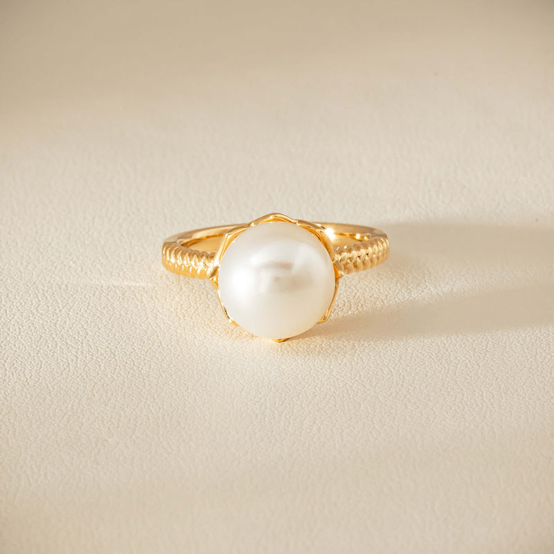 18ct Yellow Gold 10.5mm South Sea Pearl Selene Ring