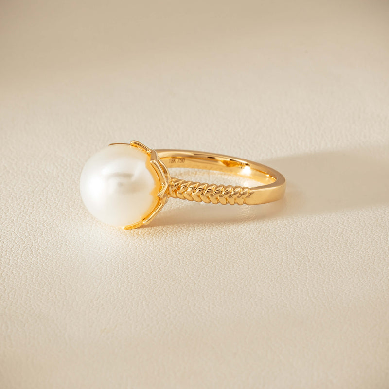 18ct Yellow Gold 10.5mm South Sea Pearl Selene Ring