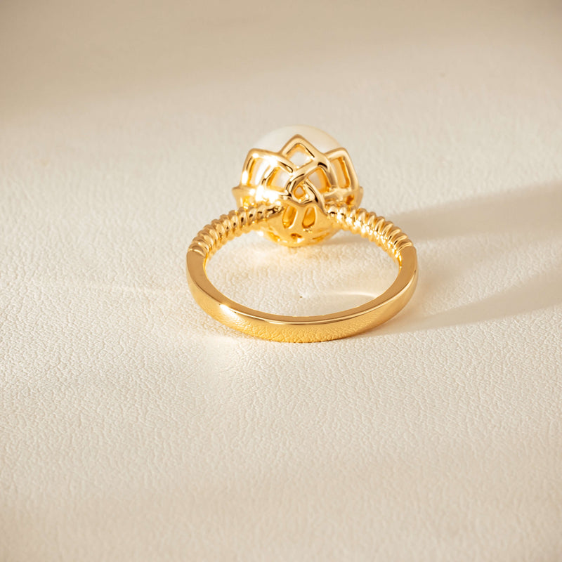 18ct Yellow Gold 10.5mm South Sea Pearl Selene Ring
