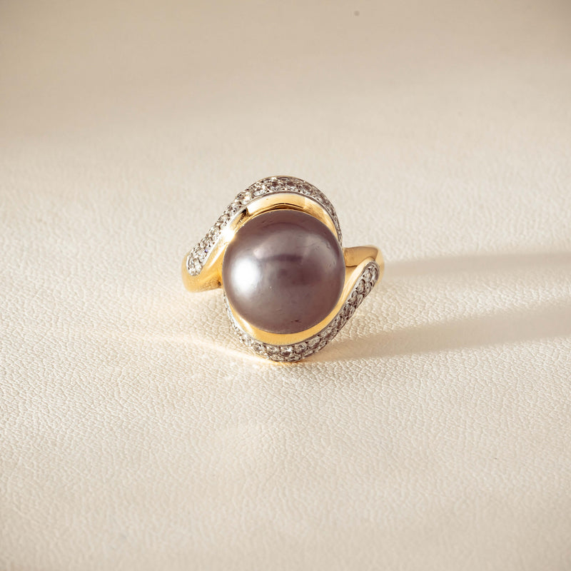 Deja Vu 18ct Yellow Gold 11.8mm Black Pearl & Diamond Ring - Ring - Walker & Hall