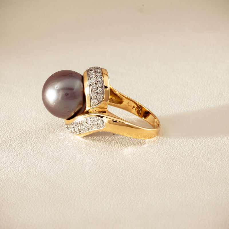 Deja Vu 18ct Yellow Gold 11.8mm Black Pearl & Diamond Ring - Ring - Walker & Hall