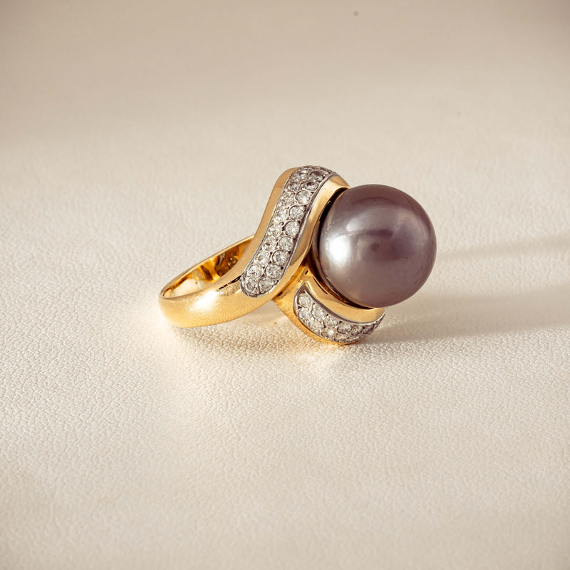 Deja Vu 18ct Yellow Gold 11.8mm Black Pearl & Diamond Ring - Ring - Walker & Hall