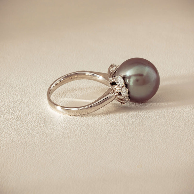 Deja Vu Platinum 12.9mm Black Pearl & Diamond Ring