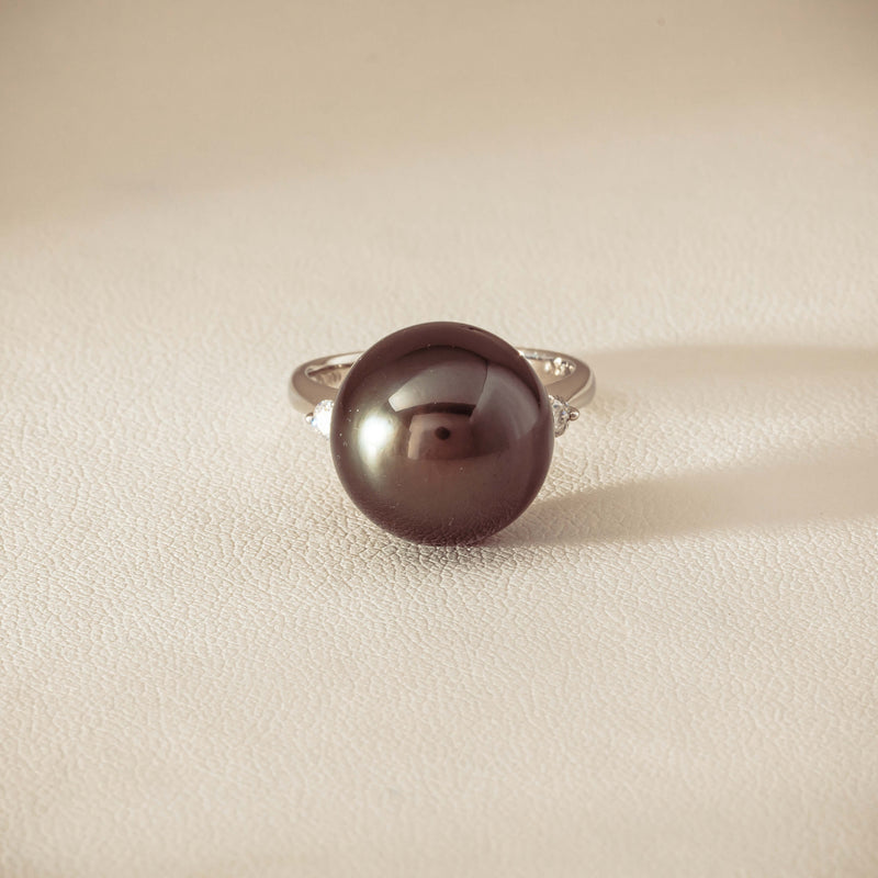 Deja Vu Platinum 13.5mm Black Pearl & Diamond Ring